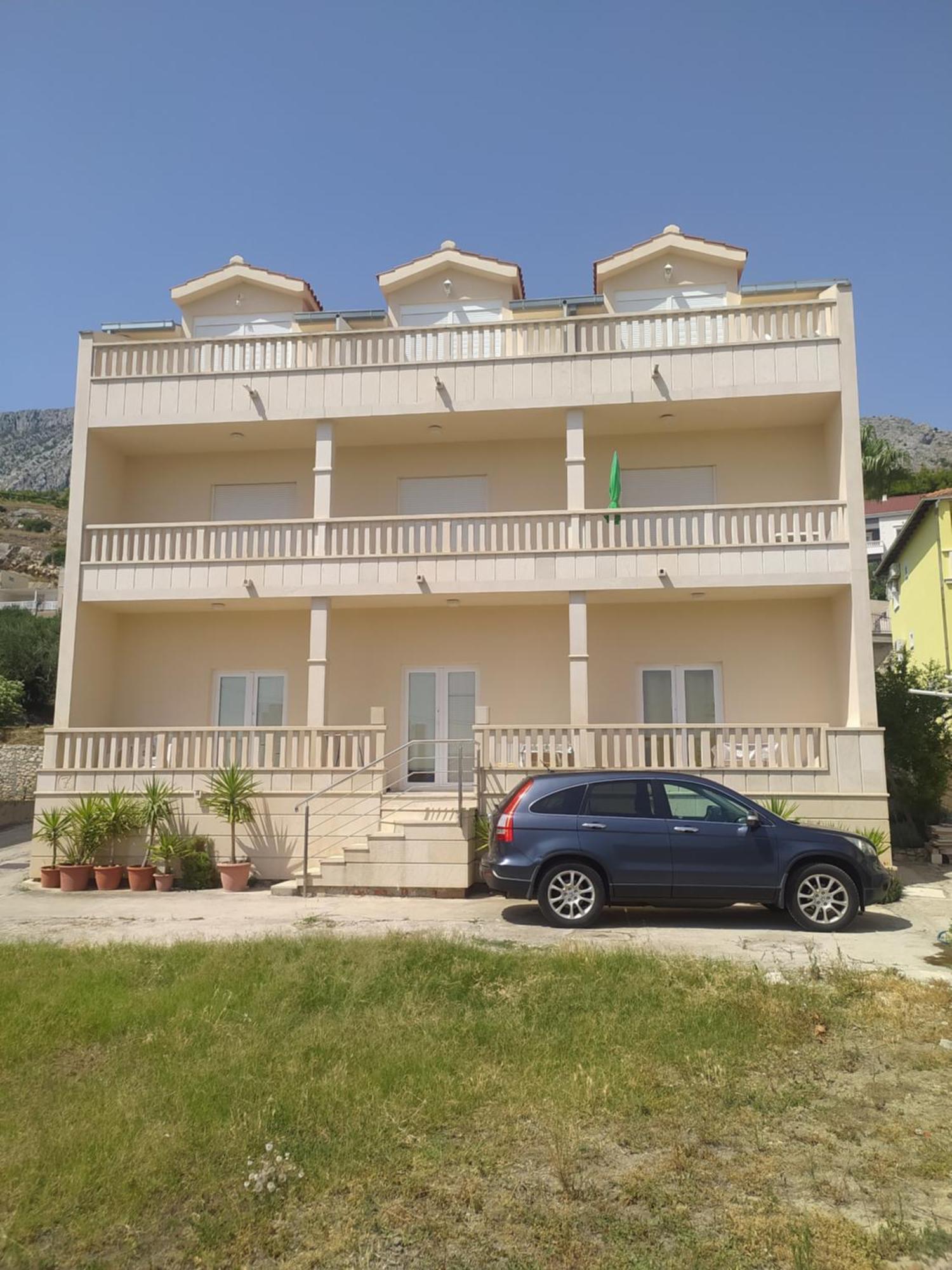 Apartments Ticinovic Omis Exterior photo