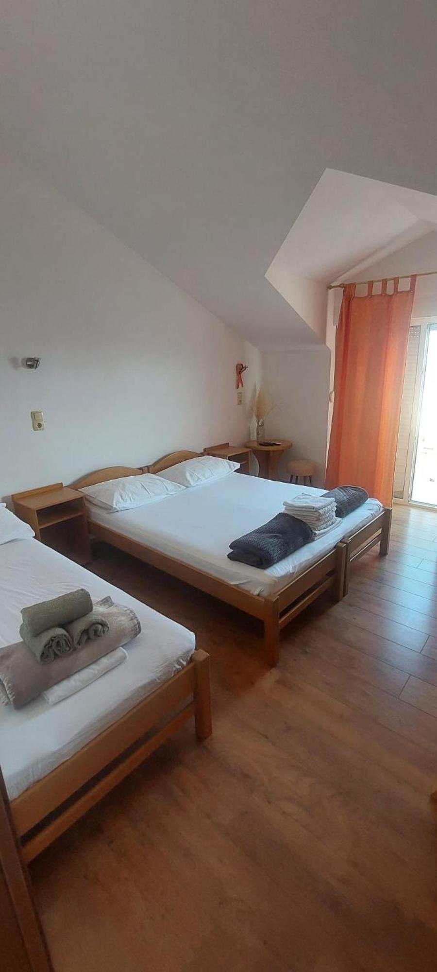 Apartments Ticinovic Omis Exterior photo